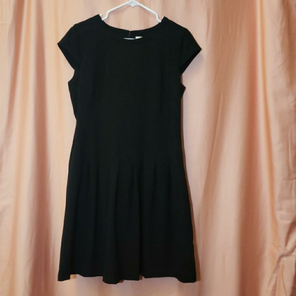 Lark & Ro Dress